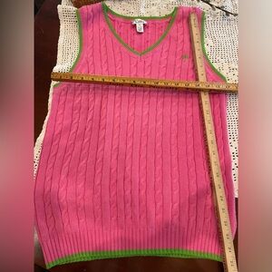 Lilly Pulitzer V-neck pull over excellent used condition